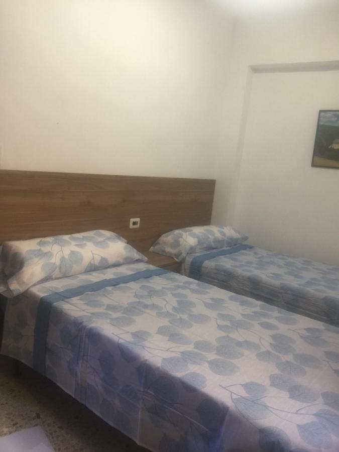 Piles - Apartment - Sleeps 7 - Parking - Seafront Extérieur photo
